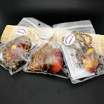 New Ground Stand Products Brazil Plant Fossilized Amber Honey Wax Pendant Worm Perpper Pendant Necklace Factory Price Spot Direct