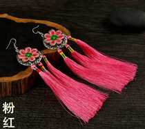 Zhuangxiang Dubai craft characteristics ethnic style earrings three beards plum blossom clip hollow tassel festive earrings Joker