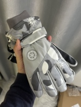 Winter ski gloves womens warm thick outdoor non-slip touch screen windproof water splash plus velvet riding electric car men