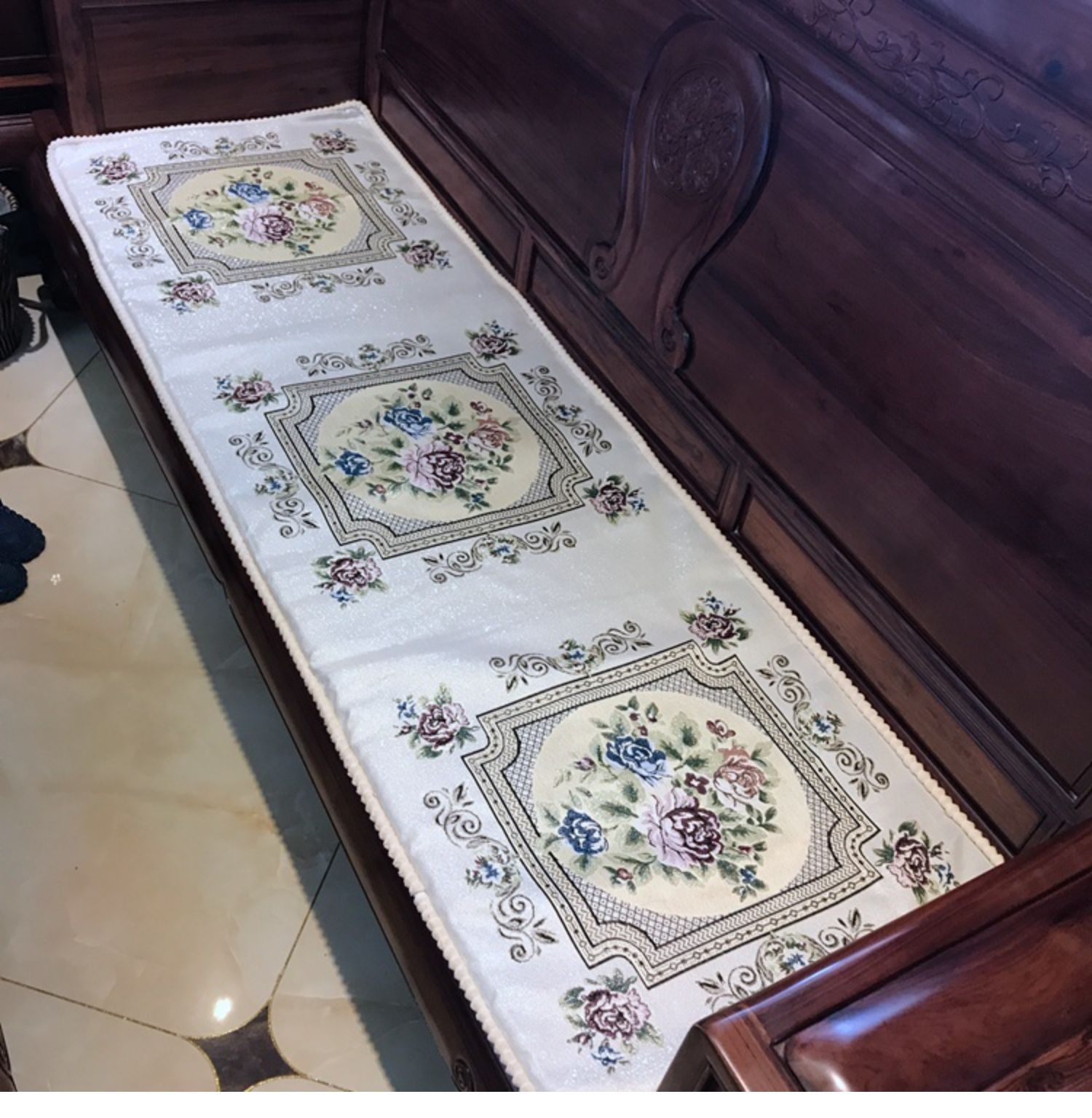 Trung Quốc sofa gỗ hồng đệm nhà phòng khách vải sang trọng đệm châu Âu đệm văn phòng bốn mùa thảm chống trượt - Ghế đệm / đệm Sofa thảm trải ghế