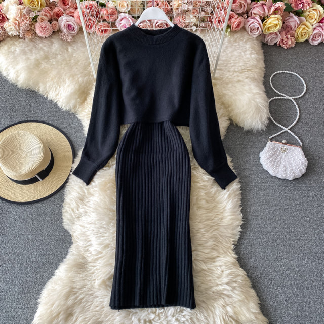 Autumn and winter fashion temperament half-high collar loose bat sleeve sweater blouse two-piece set suspenders V-neck bag hip dress