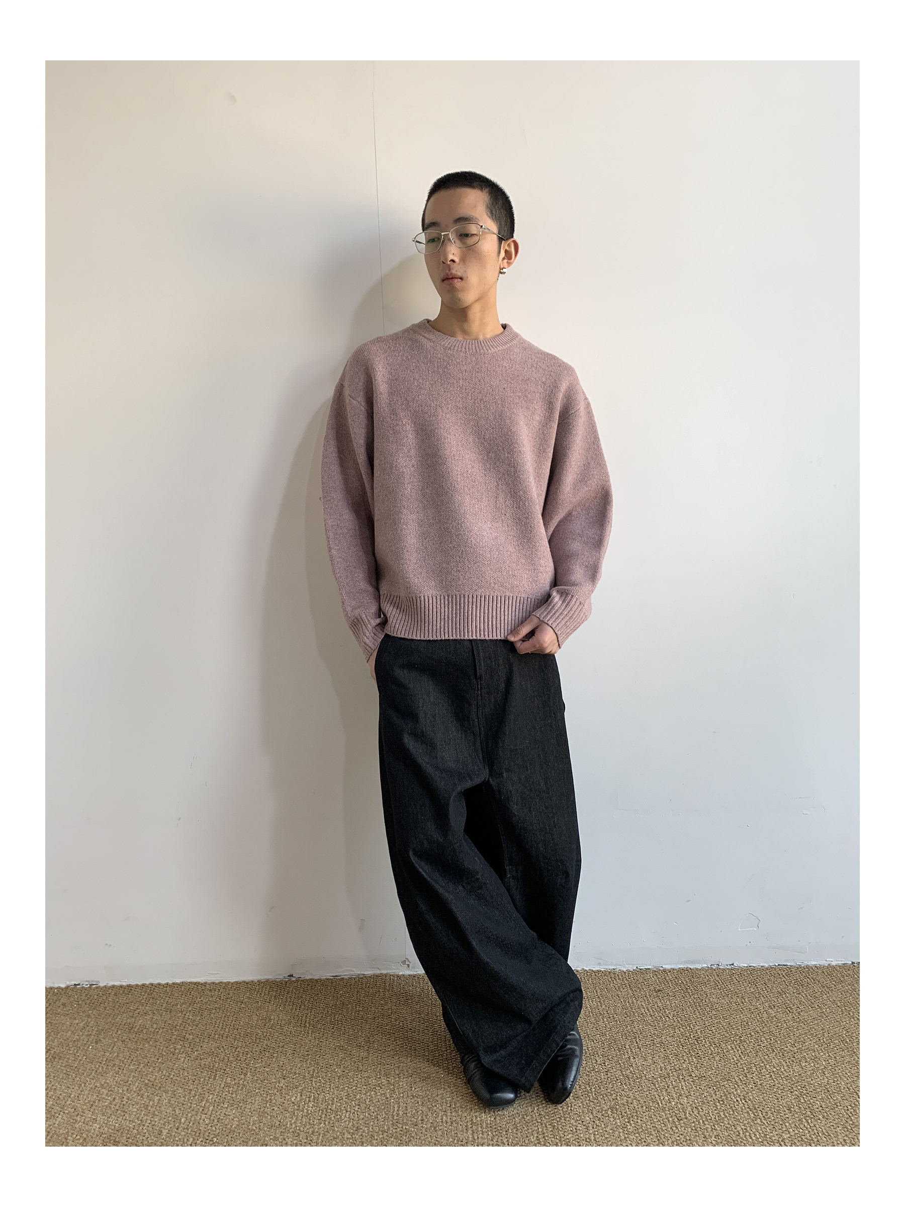 MION Thick Crew Neck Cropped Sweater