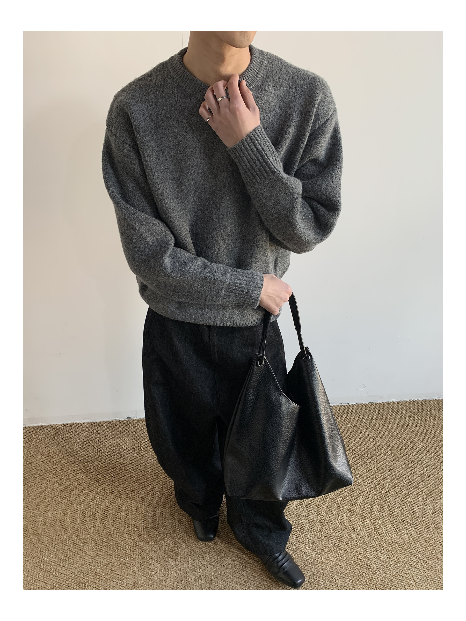 MION Thick Crew Neck Cropped Sweater