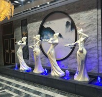 Imitation blue and white porcelain musicians Chinese characteristics neoclassical music ladies FRP blowing and singing characters new