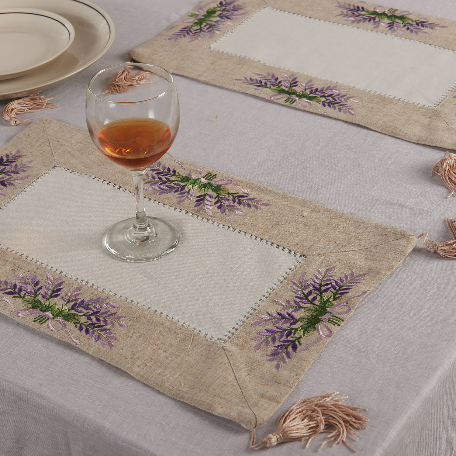 (Sold out)Lavender Embroidered Placemat Rectangular linen table mat Hand-snag niche