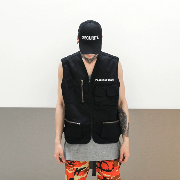 High Street Harajuku Tooling Pocket Châu Âu và Hoa Kỳ Dòng người nhồi bông gà hoang với cùng một đoạn vest vest vest Y Yifan P + F áo thun nam body