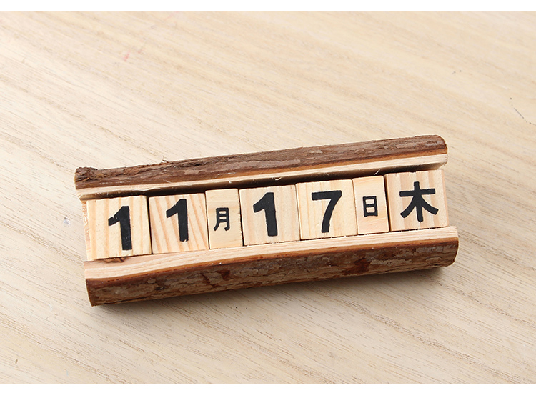 2018 lịch gỗ trang trí máy tính để bàn retro hướng dẫn sử dụng đồ trang trí nhỏ zakka Taobao đạo cụ chụp ảnh phụ kiện trang trí kệ tivi