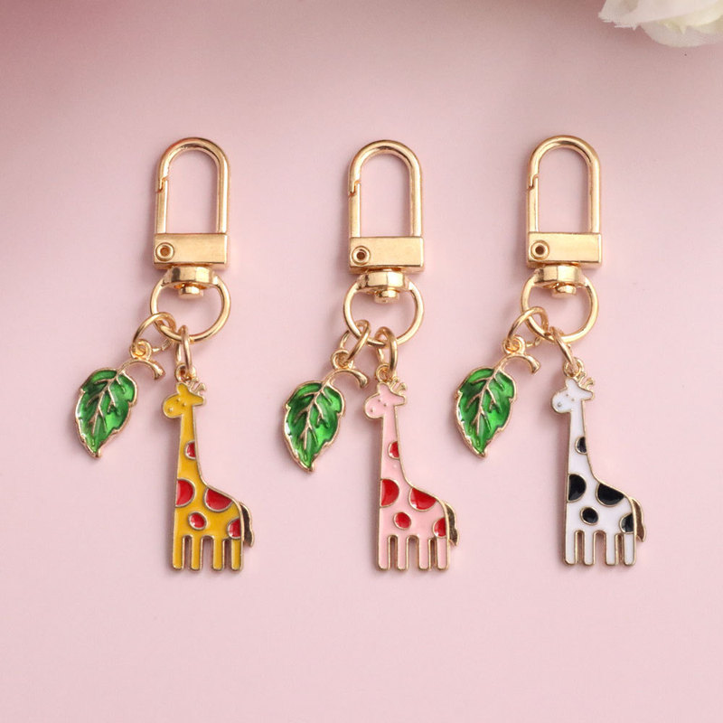 Cute Cartoon Giraffe Keychain Pendant Couple Student Bag Pendant Kidsren's Souvenir Kindergarten Gift Cute Cartoon Giraffe Keychain Pendant Couple Student Bag Pendant Kidsren's Souvenir Kindergarten Gift