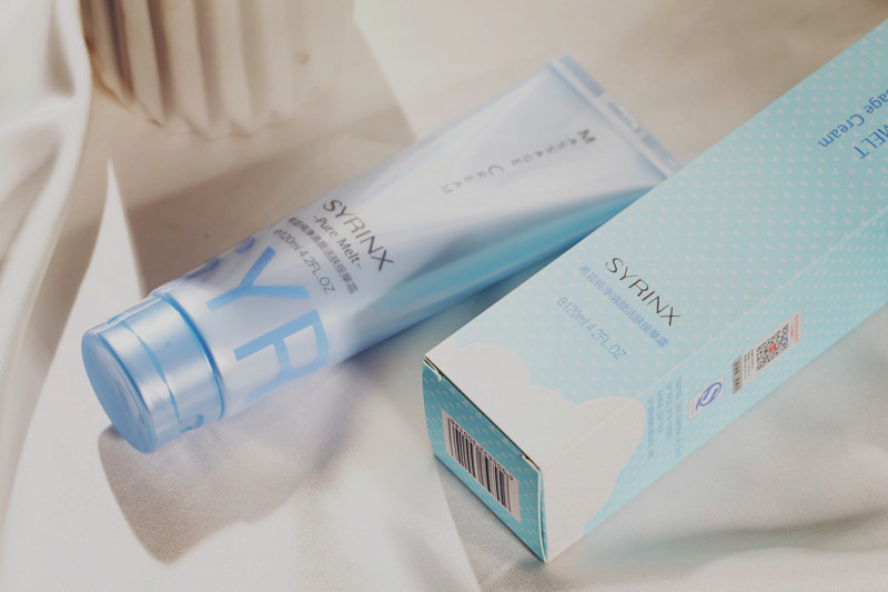 芸 芸 Pure Clear Revitalizing Massage Cream 120ml - Kem massage mặt sáp zero