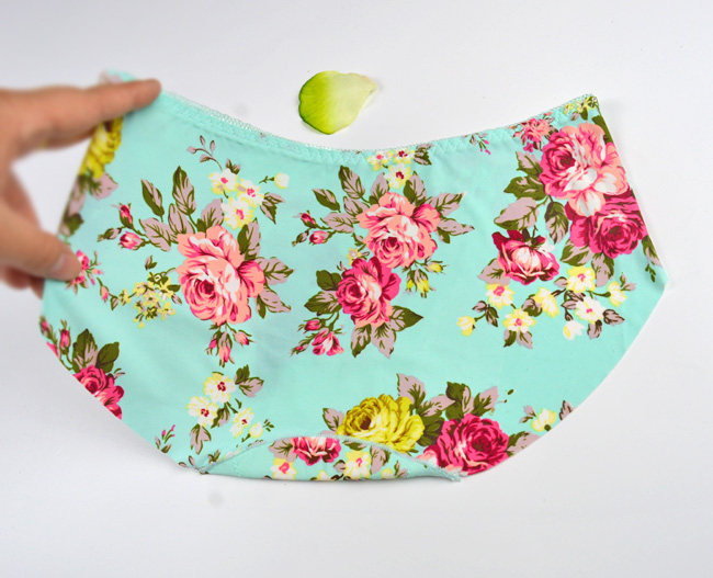 Slip jeunesse en soie Ice - Ref 645380 Image 33