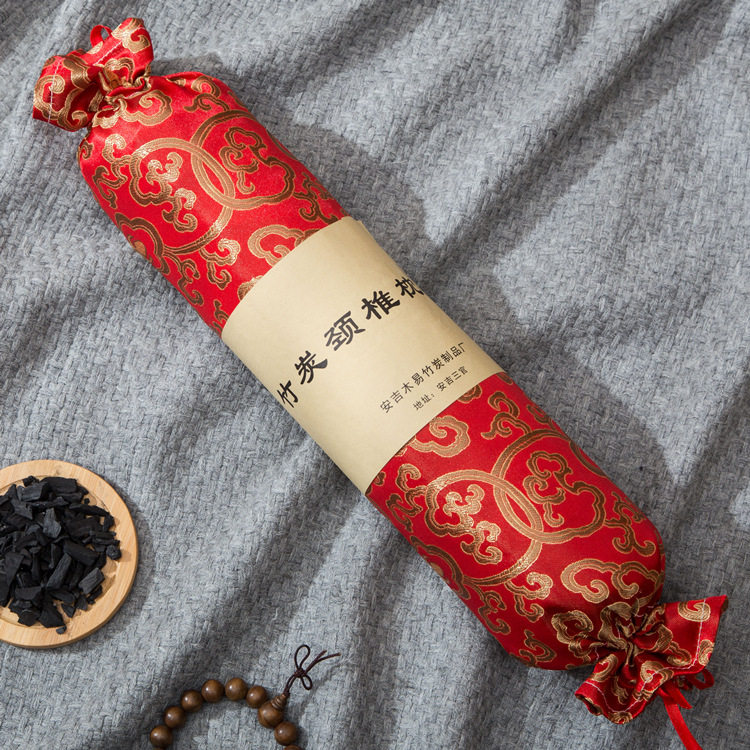 Красный богатый цветок