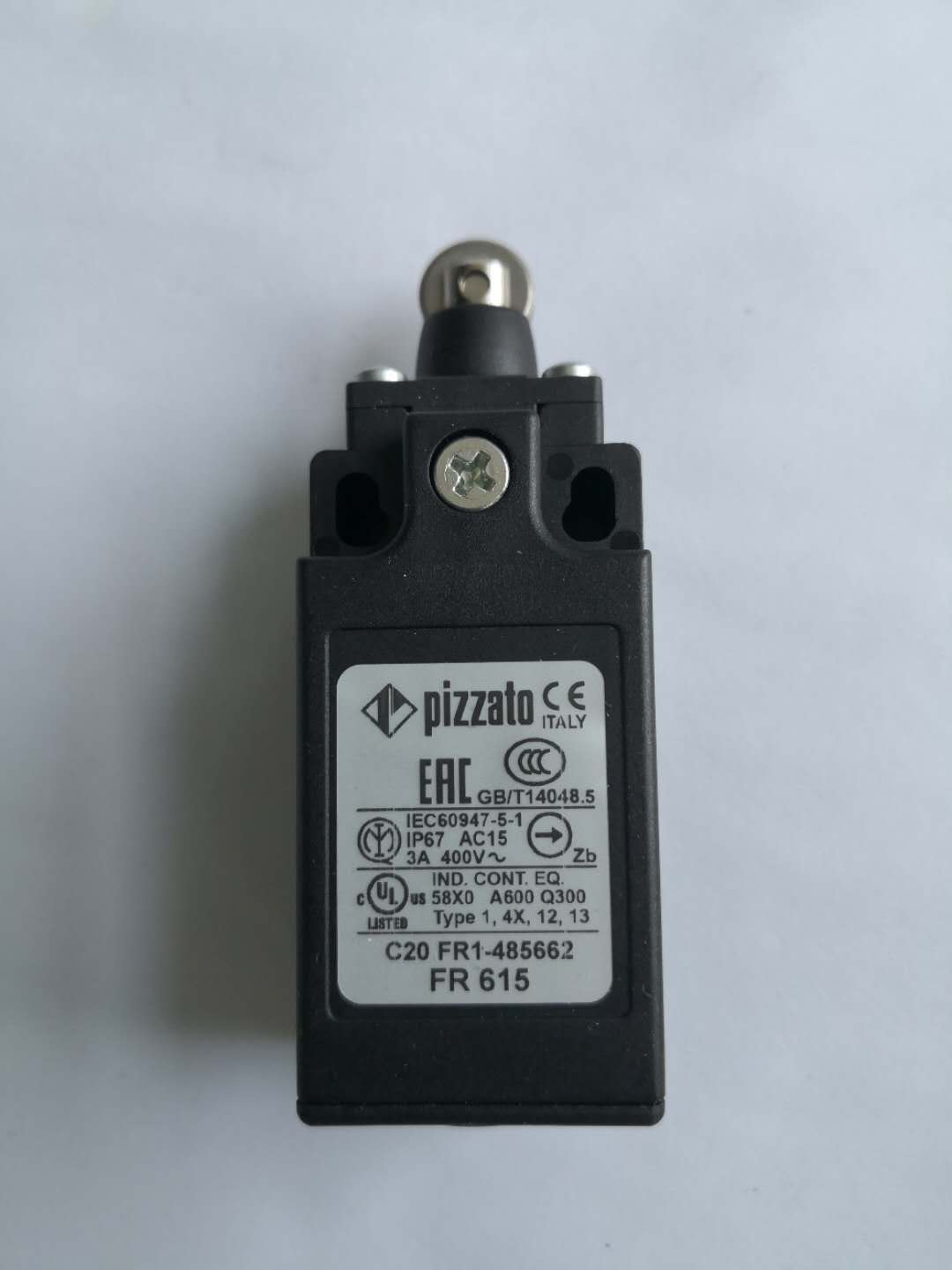 Pizzato Italy new original imported limit switch travel switch FR 615 guarantee