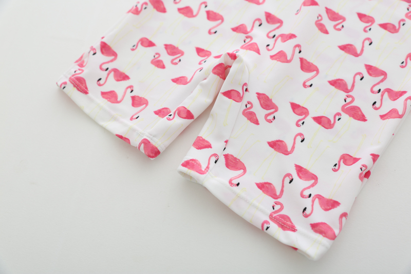 Quần áo bé trai và bé gái Xiêm yêu côn trùng in áo tắm bé Anh chống nắng bé gái áo tắm flamingo cửa hàng quần áo trẻ em