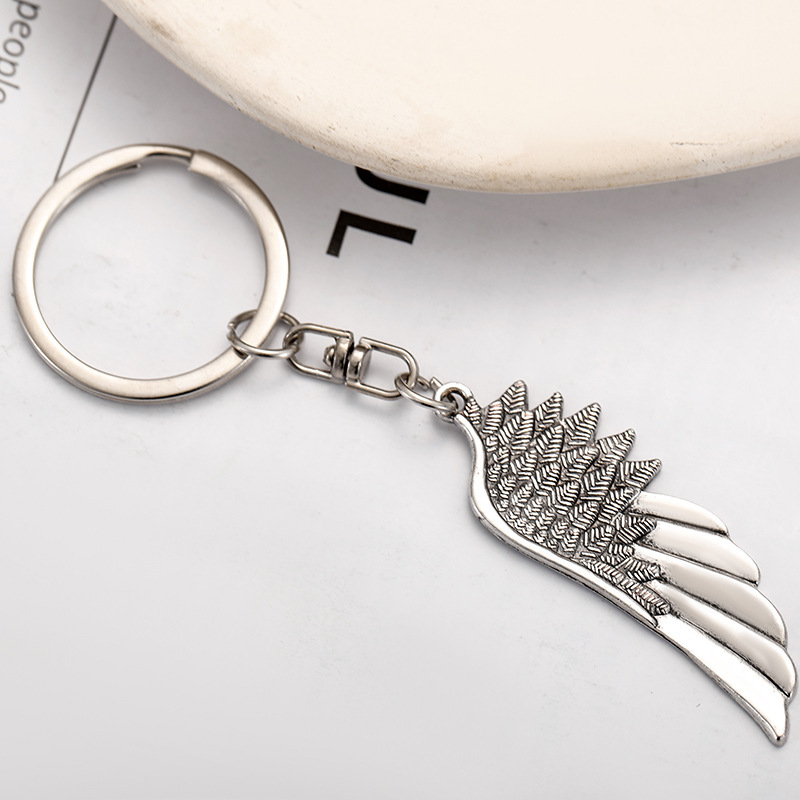 European and American Style Retro Wing Keychain Single-Wing Feather Keychain Niche Design Angel Wing Pendant