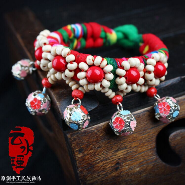 Lijiang features original vintage cloth handmade bells hand chain Chinese style jewelry gift women's national wind cotton