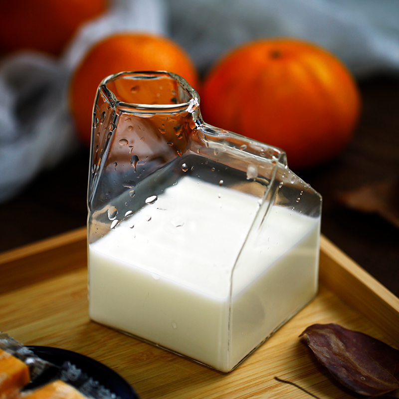 Nordic creative milk box shape heat-resistant glass milk cup small house transparent square juice cup