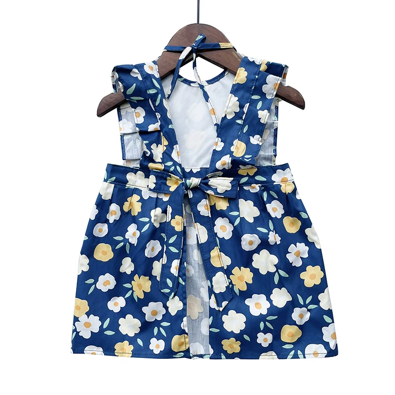 Children's waterproof apron for food sleevless for kindergarten, Korean style, with ties on the back