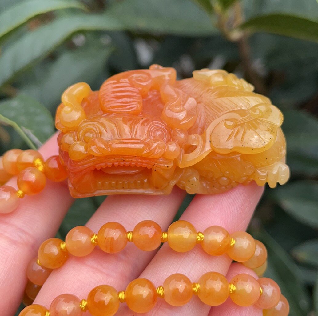 Yang Yujia Natural Huanglong Yuhong Yunhong When the Head Yin Yang Eye Ears Precision and Pendant Pendant Certificate of the Pendant Pendant