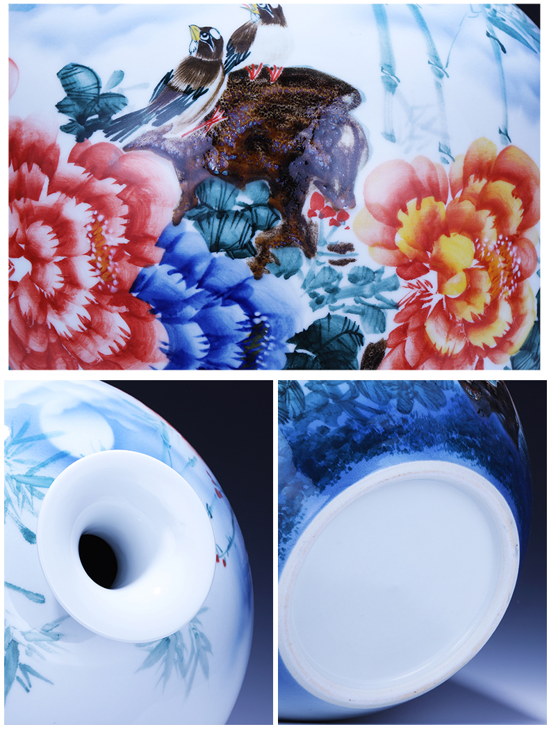 Jingdezhen ceramics hand - made the sitting room of Chinese style household wealth auspicious pomegranates of blue and white porcelain vase TV ark, furnishing articles