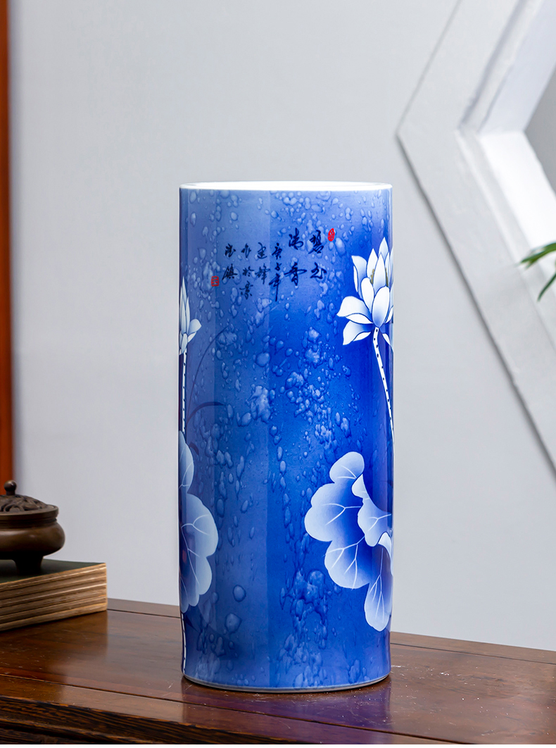 Jingdezhen ceramics hand - made lotus of blue and white porcelain vase flower arranging furnishing articles furnishing articles sitting room of Chinese style household decorations