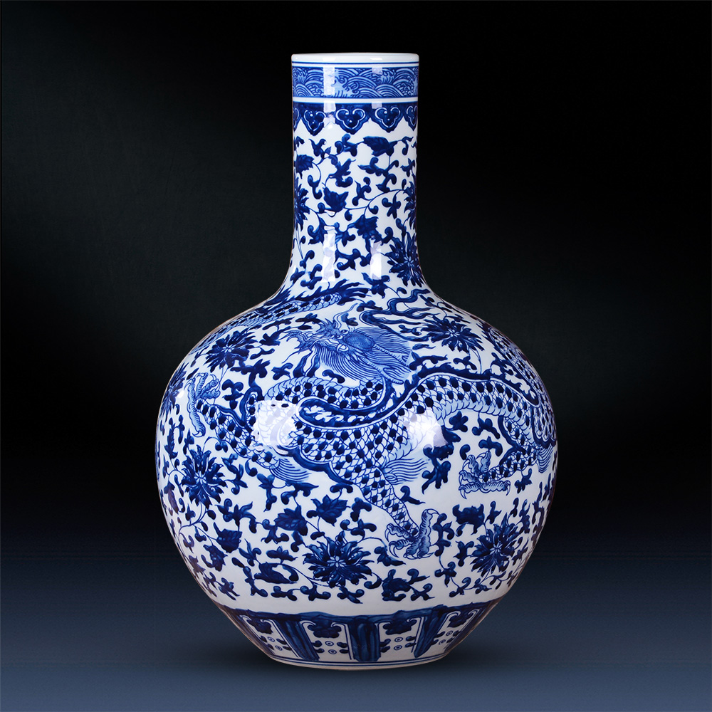 Blue and white porcelain vase furnishing articles of jingdezhen ceramics modern classical Chinese style household decorates sitting room ornaments handicrafts