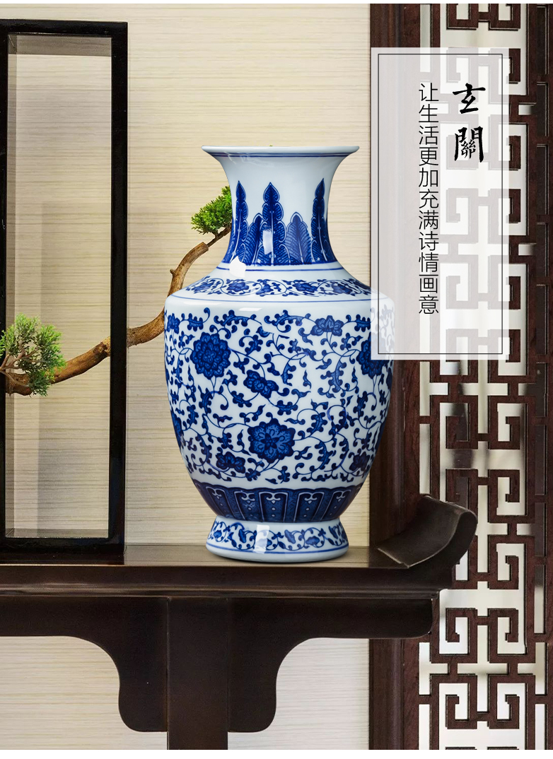 Jingdezhen ceramics new sitting room of Chinese style household furnishing articles antique blue and white porcelain vase rich ancient frame flower decorations