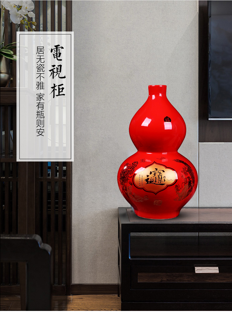 Jingdezhen ceramics China red vase large modern household, sitting room adornment flower arranging TV ark, act the role ofing is tasted furnishing articles