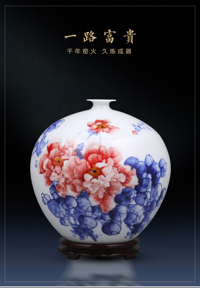 Jingdezhen ceramics hand - made peony pomegranates of blue and white porcelain vase furnishing articles of modern home living room TV cabinet act the role ofing is tasted