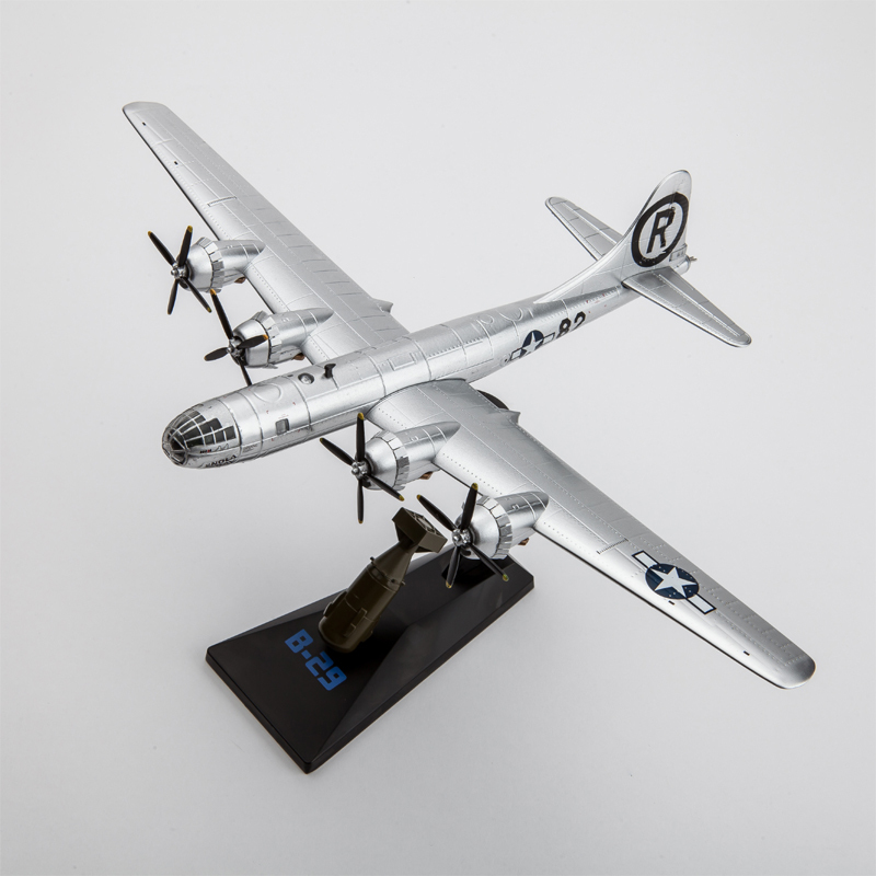1:144 Scale Die-Cast World War Ii B29 Super Flying Fortress Bomber Aircraft Model Hiroshima Nagasaki B-29