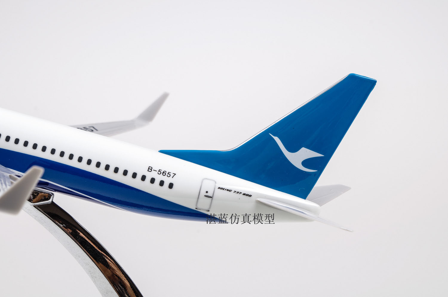 30 cm Xiamen Airlines Xiamen Airlines Boeing 737 nhựa tĩnh máy bay chở khách mô hình mô hình mô phỏng hinh xe moto