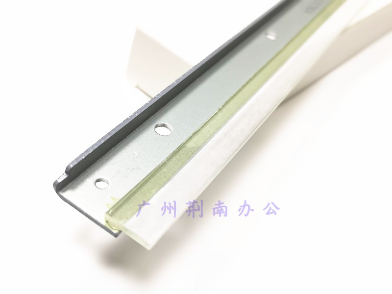 The brand new Sharp 271275276236316256318265310258237277 squeegee with a