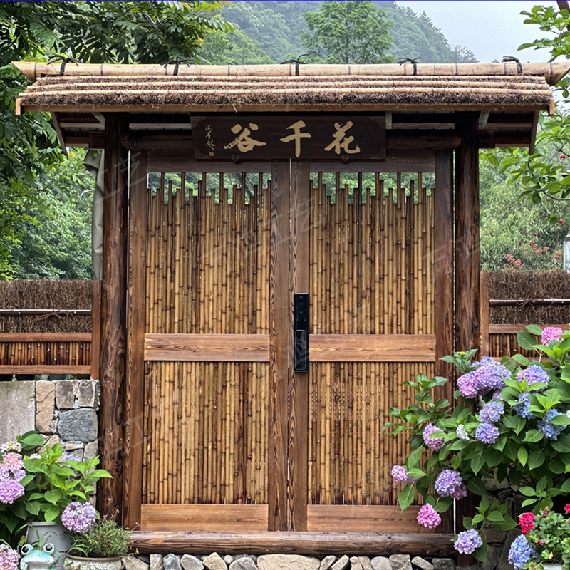 Retro Solid Wood Door, Anti-Corrosion Bamboo Gate, Carbonized Bamboo Fence, Guesthouse Hotel Bamboo Decoration, Bamboo Gate, Sturdy and Durable