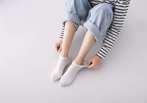 Mùa xuân và mùa hè mới vớ cotton nữ vớ tiếp theo là vụ nổ thêu mặt cười vớ nữ thời trang Nhật Bản thêu vớ ngắn - Bít tất nữ tất nữ cố thấp