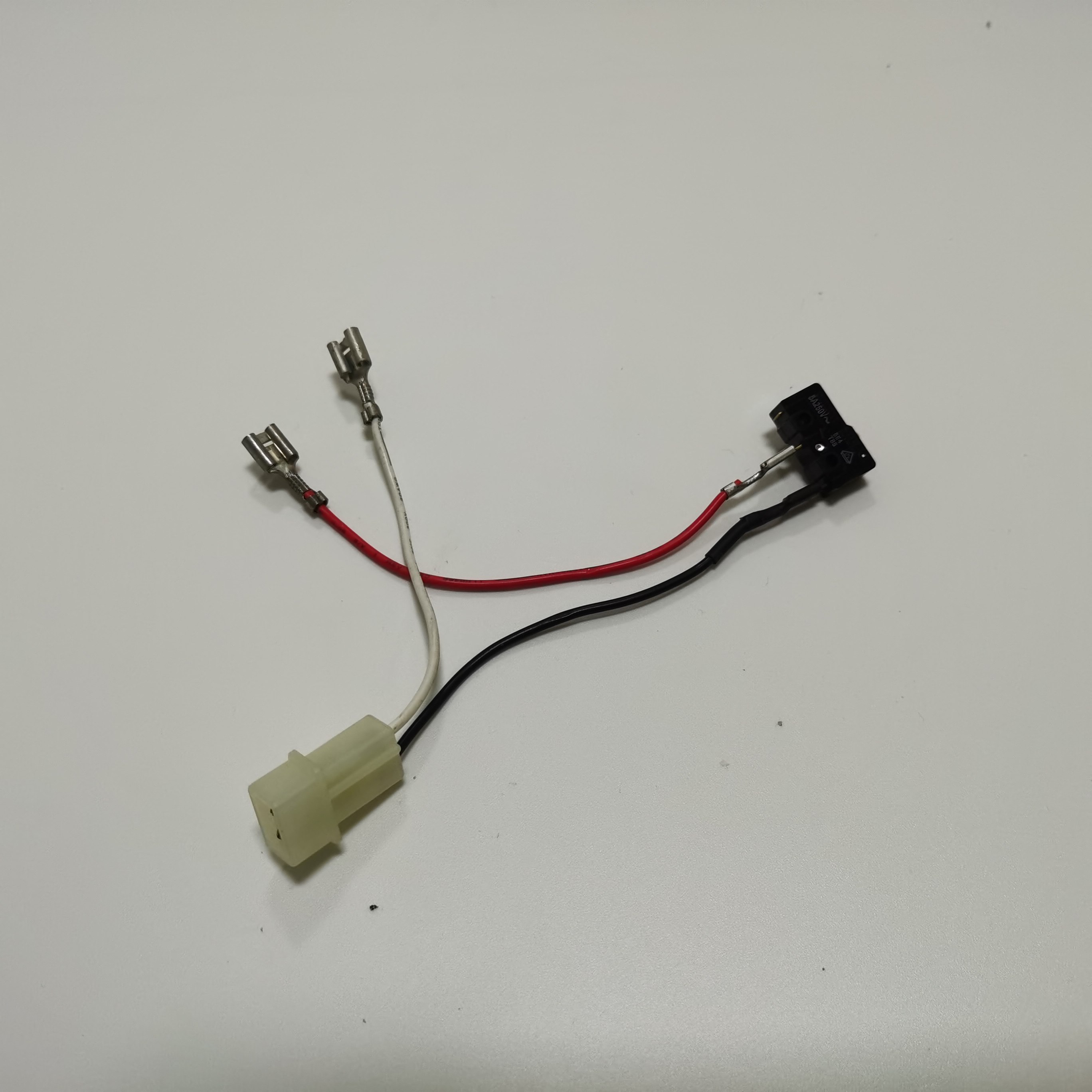 Omron OMRON micro switch cola machine carbonated beverage machine now adjusts the machine out of the beverage switch UF1 valve accessories