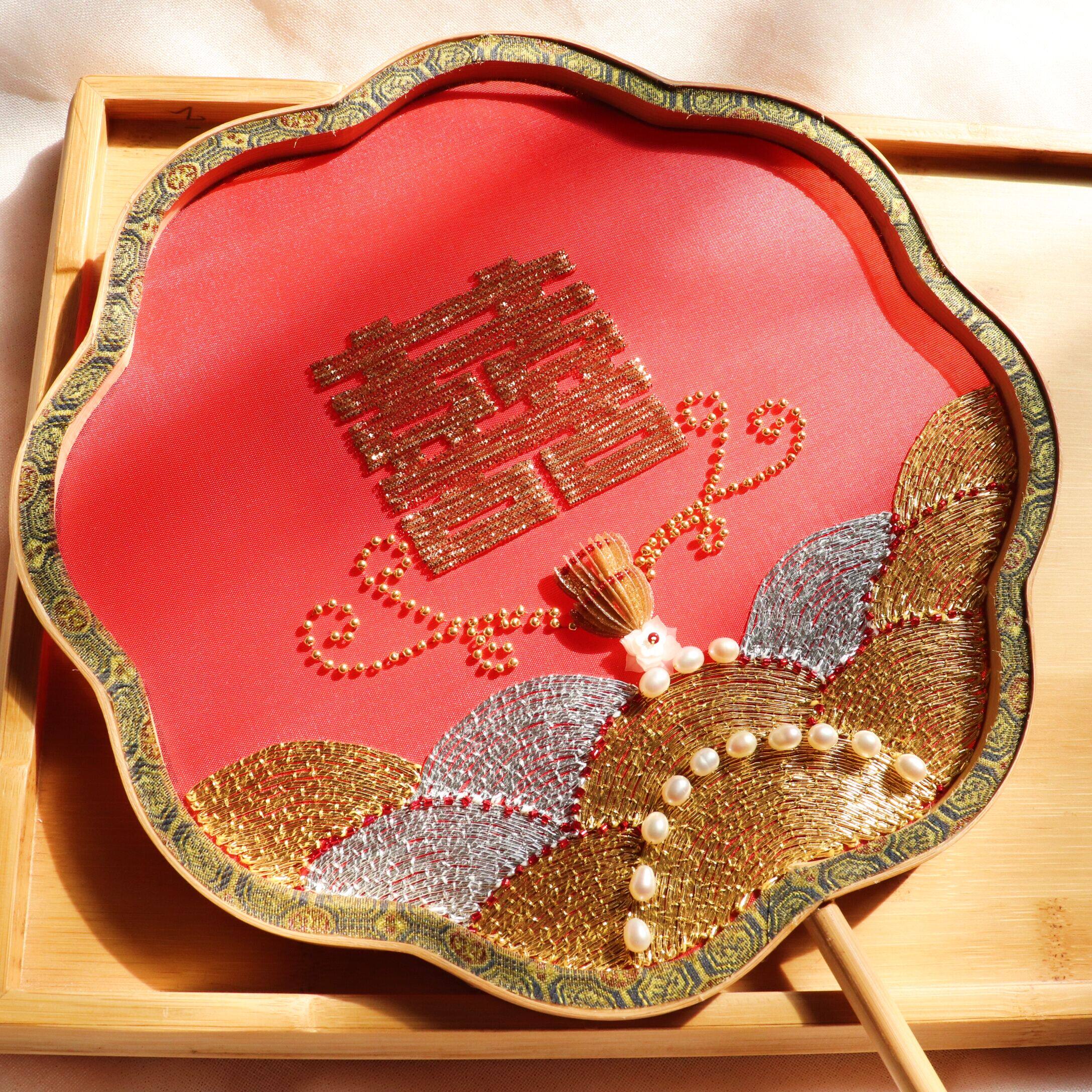 Wedding bride group fan wedding Chinese style show and hand in flower fan-fan DIY handmade method embroidery material bag