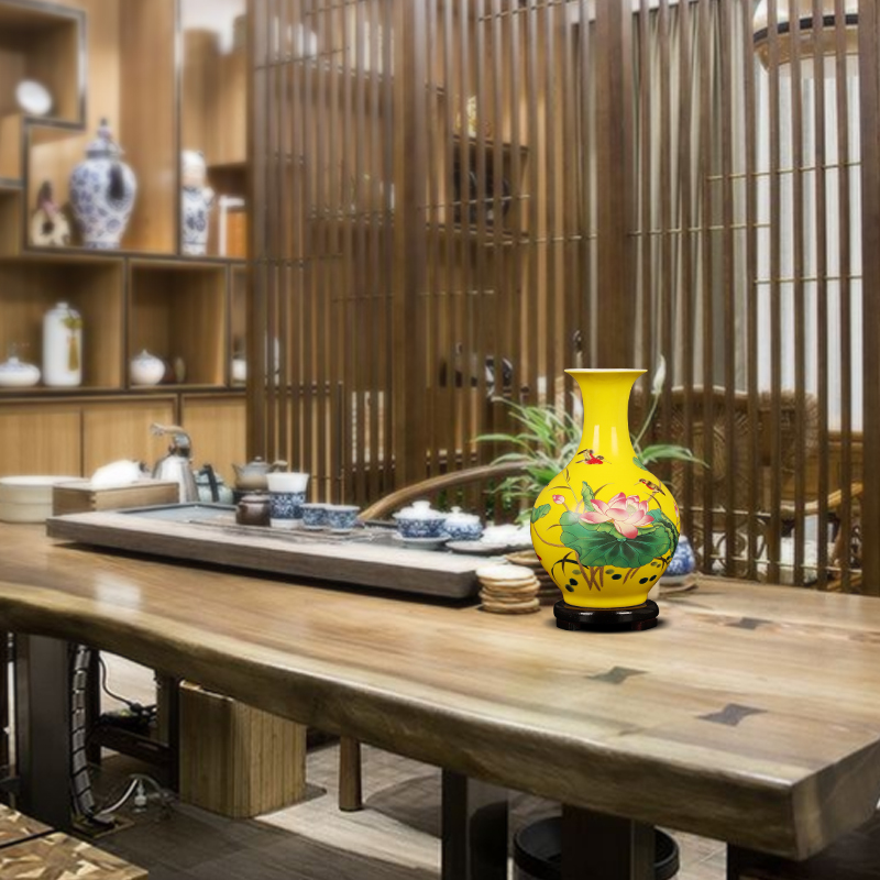 Jingdezhen ceramics yellow floret bottle of flower arranging furnishing articles of Chinese style living room TV cabinet household decorations arts and crafts