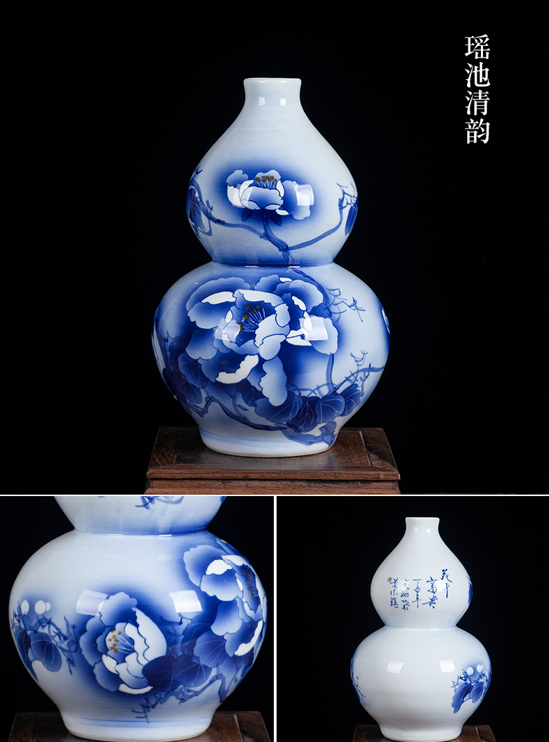 Jingdezhen blue and white ceramics hand - made vases, flower arrangement sitting room of Chinese style household wine cabinet office furnishing articles ornament