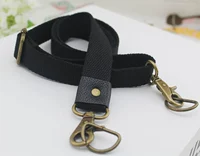 Черная имитационная кожаная модель головы