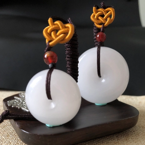 Синьцзян Джейд овца -толстый белый класс пингите подвесную подвеску для мужчин молодой леди Кунлун Джейд Гоби цвет не Джейд