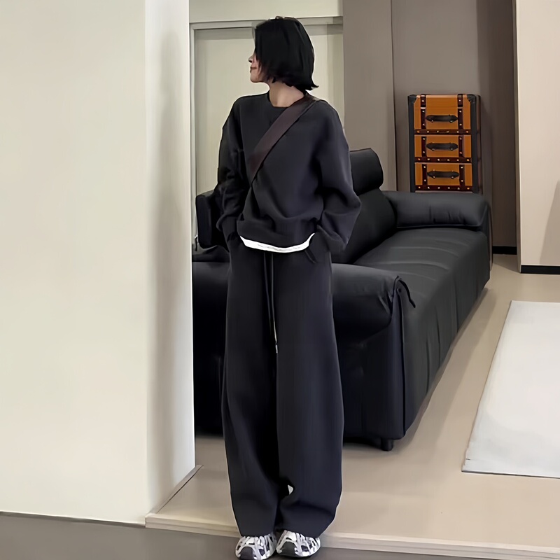 High-End Sportswear Set for Women, Autumn and Winter, Fleece-Lined, Thickened, Loose-Fitting, Fashionable Sweatshirt, Wide-Leg Pants, Casual Two-Piece Set, Trendy