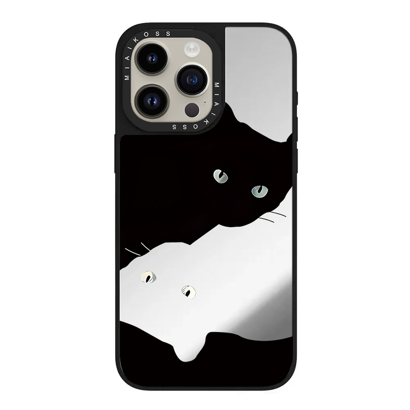 Co-Branded Celebrity Style Symmetrical Element Cat Reflection Phone Case for iPhone iPhone 15 Pro Max Apple 17, Trendy Brand 16, Shockproof Case 14, Personalized 13, for Women 12, Creative Magnetic Version Cartoon 11