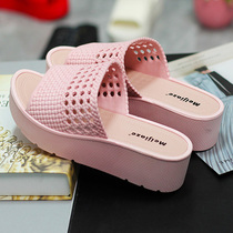 Cool slippers lady with thick bottom non-slip slope heel waterproof soft underlined with tasteless plastic home bathroom