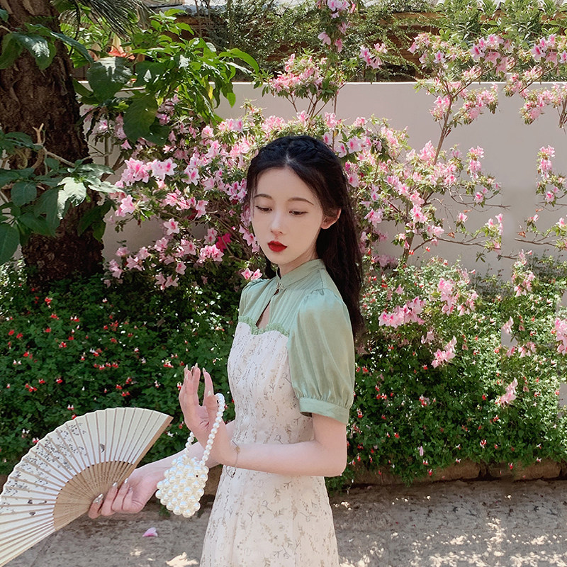 Plum Cooked the Temperament Splicing Improved Qipao Woman 2021 The new body shims with a fork and crushed flower foreign dress