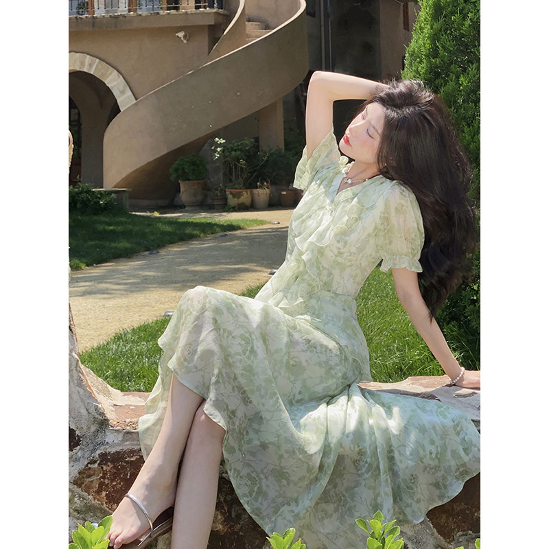 Plum cooked French gentle floral skirt lotus leaf V neck high waist short sleeve dress summer 2022 new style women
