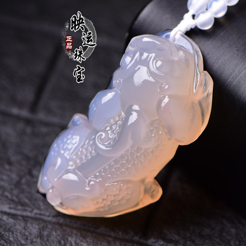 Gift cloud sea stone Pixiu pendant men and women crystal jade pendant couple necklace gift