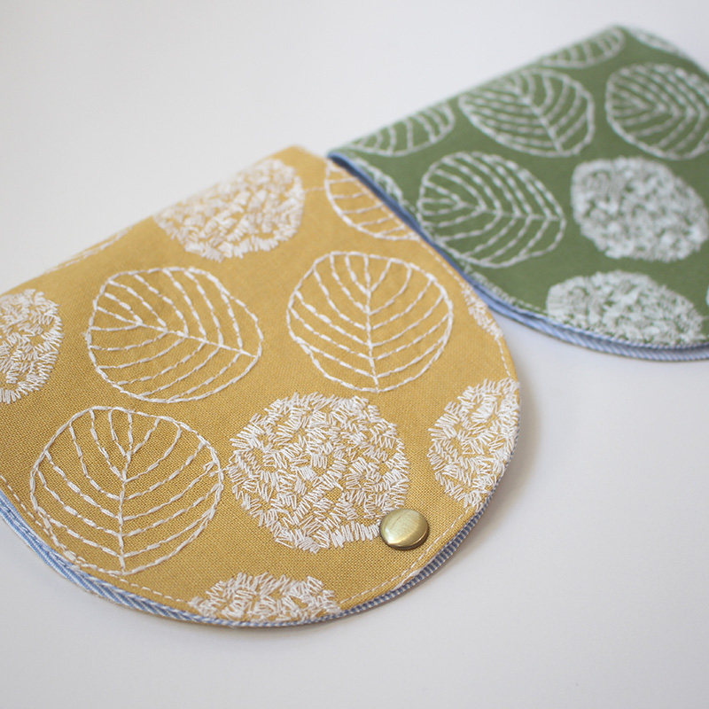 Embroidery mask containing clip handmade cloth art containing bag sanitary and temporary storage cover with portable