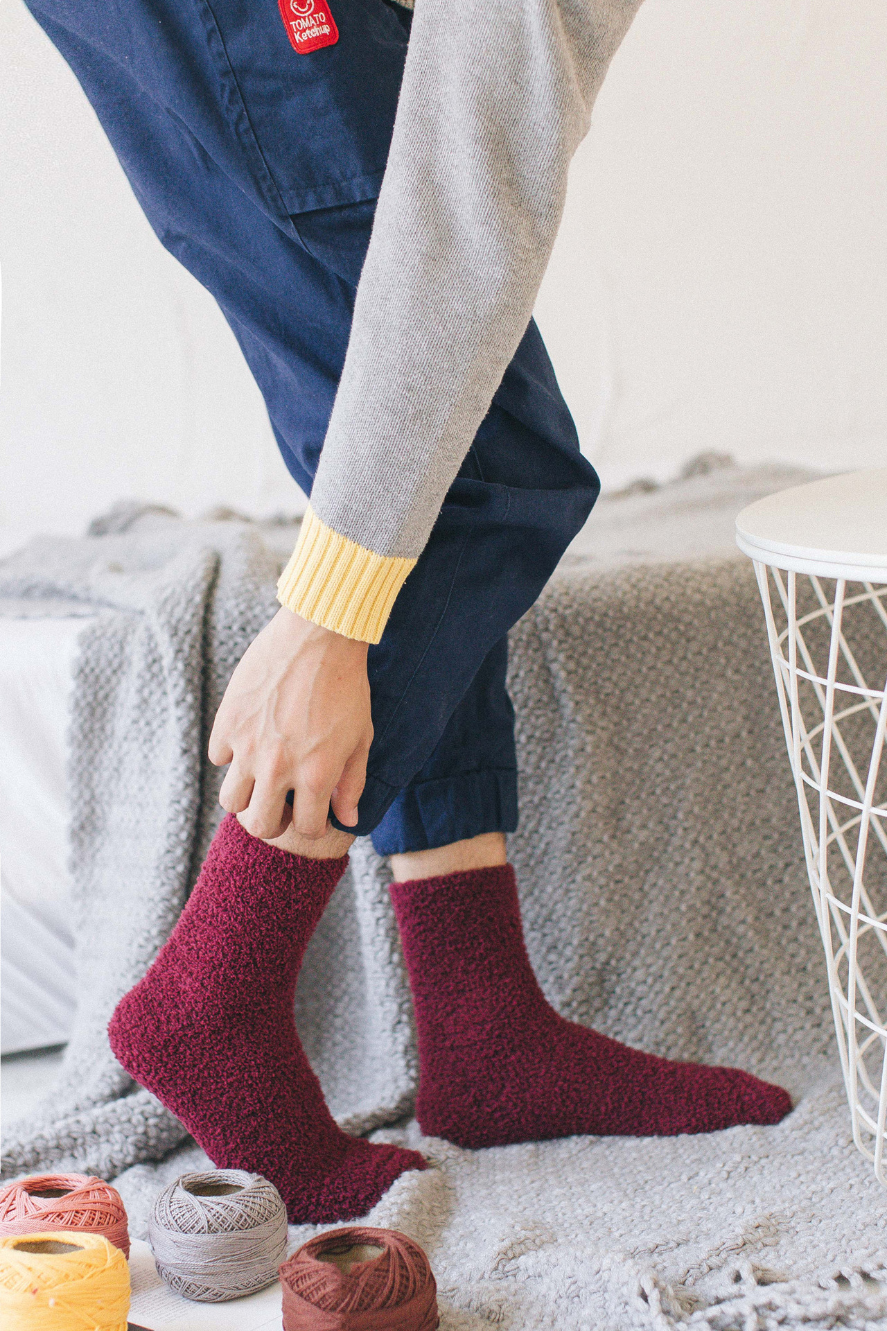 Mùa đông ấm áp màu rắn mùa thu và mùa đông nửa nam cashmere vớ trung bình ống dày lông cừu san hô nhà sàn tất đẹp