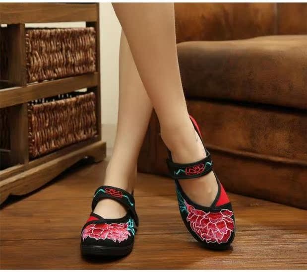 Authentic giày vải Bắc Kinh cũ của phụ nữ giày retro phong cách dân tộc mềm đáy phẳng thêu giày vuông nhảy thấp để giúp đỡ boot cao cổ nữ
