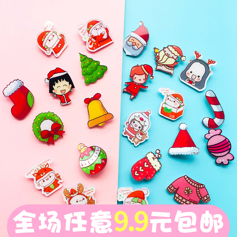 Christmas Brooch Children RMBone Inside Small Gift Ornaments Christmas Elements Seniors Decorate Cartoon Pins Insignia