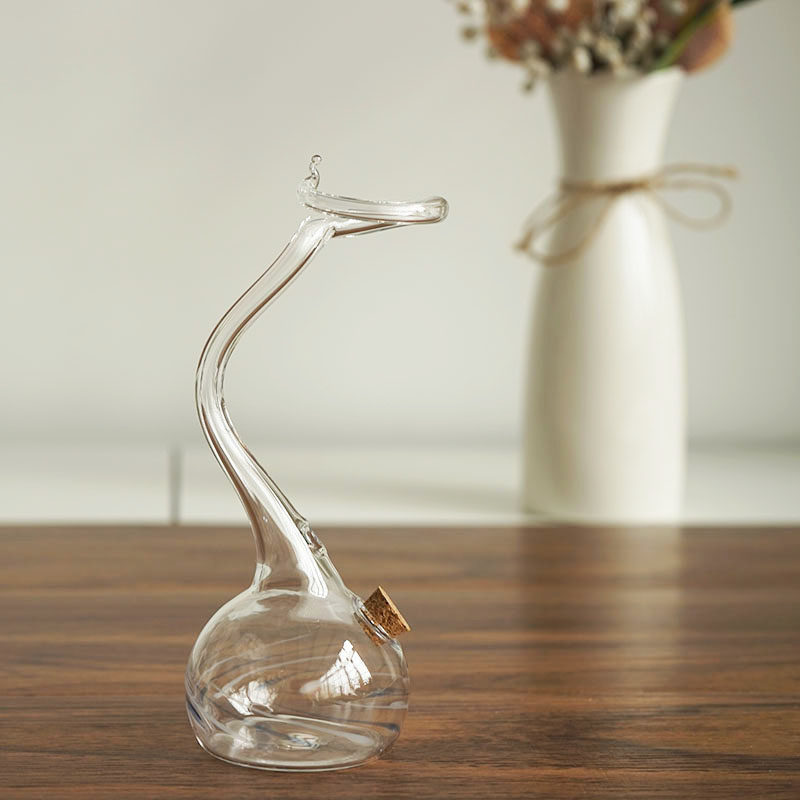 Glass pen - grained pen frame ( glass pen ) dipped in glass pen pen